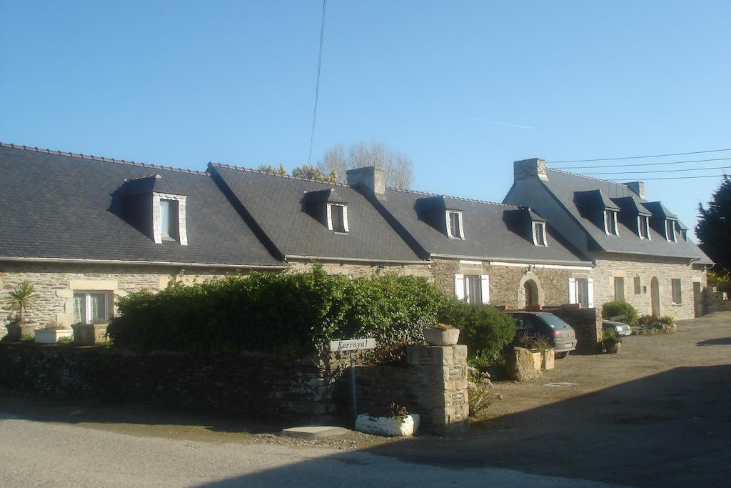 Les Gites De Kerroyal Garlan Room photo