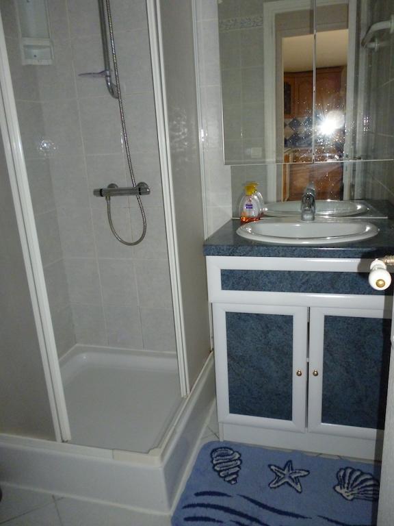 Les Gites De Kerroyal Garlan Room photo